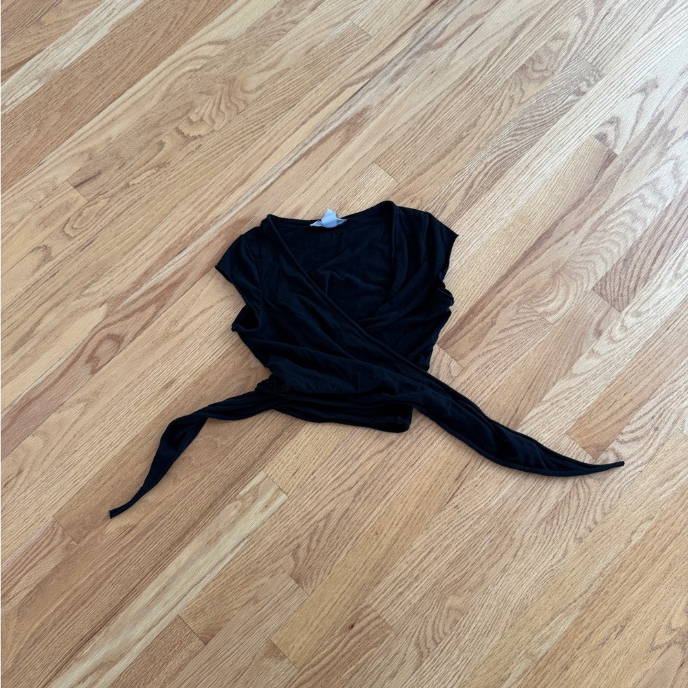 Hard tail wrap top black crop top